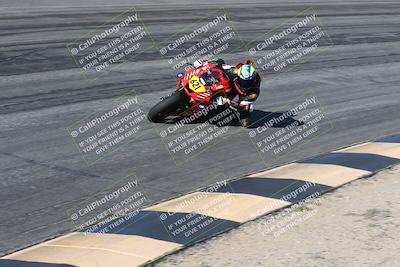 media/Jan-16-2026-CVMA Friday Practice (Fri) [[6f2bf47531]]/5-Racer 4-Trackday1/Session 2 (Bowl)/